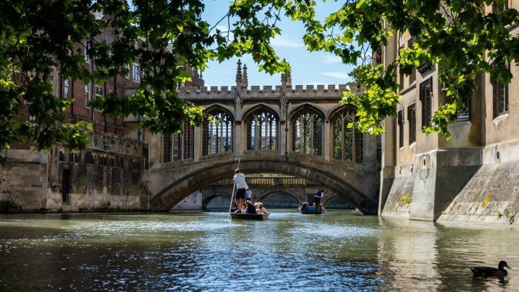 Spacious 3 Bedroom Flat In Heart Of City Centre Cambridge  Dış mekan fotoğraf